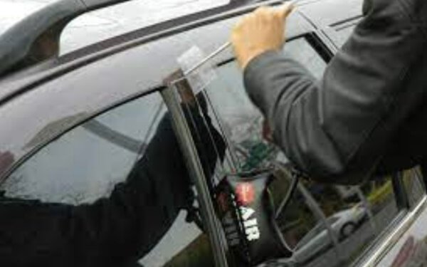 Vehicle locksmith